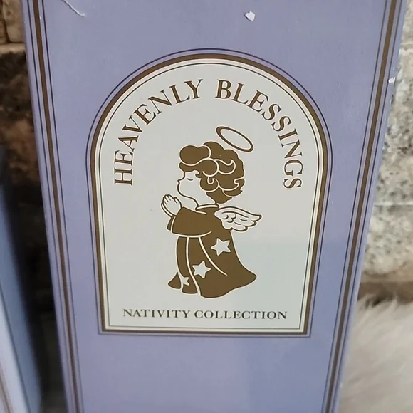 Avon 1986 Heavenly Blessings Children's Nativity Figurine Set 9 - Picture 6 of 8